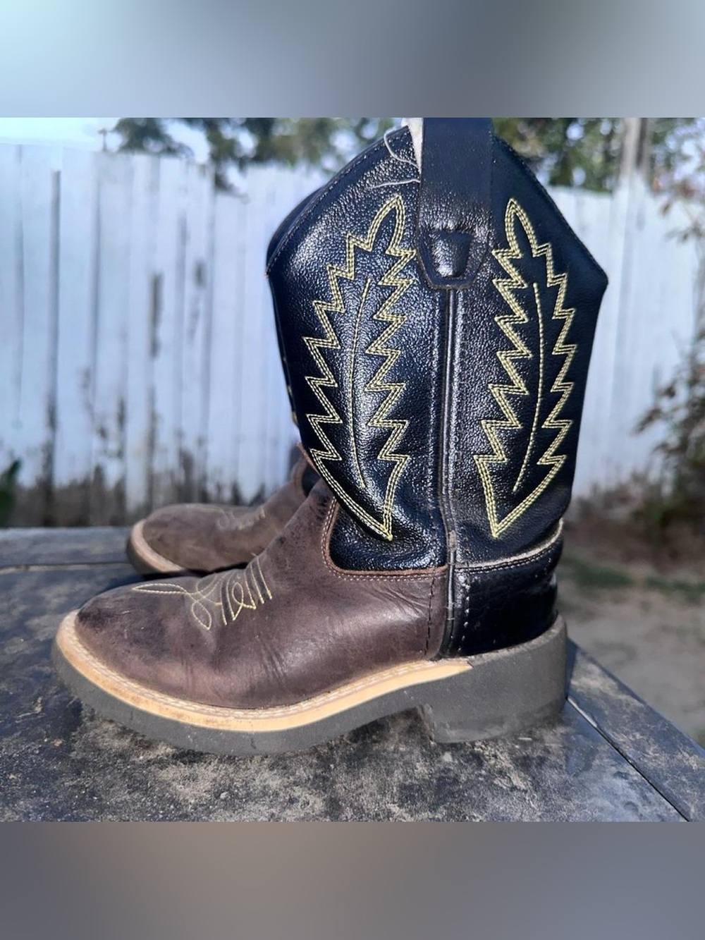 Kids Two-Tone Brown and Black Western Pull-On Cowboy Boots with Yellow Stitching